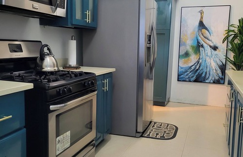St. Ann's Bay House | Charming 3-bedroom house with WiFi, pool, gym and private beach in St. Ann