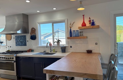 Half Moon Bay House | Charming 3-bedroom house near downtown Half Moon Bay and beaches
