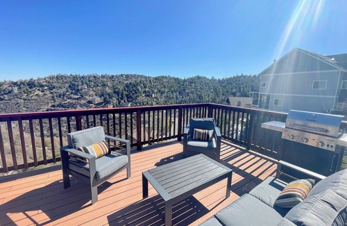 Lake Arrowhead Cabin | Charming 3-bedroom cabin in serene Lake Arrowhead with hot tub, WiFi and AC