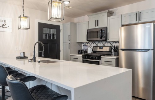 Central Oklahoma City House | Charming 3-bedroom house with WiFi, AC in awesome Oklahoma City.