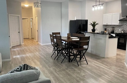Central Oklahoma City House | Charming 3-bedroom house in Oklahoma City with WiFi,AC. 5 miles from the airport