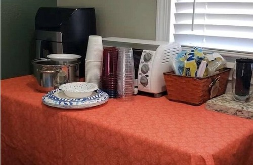 Central Oklahoma City House | Charming 3-bedroom house in brilliant Oklahoma City with AC, WiFi