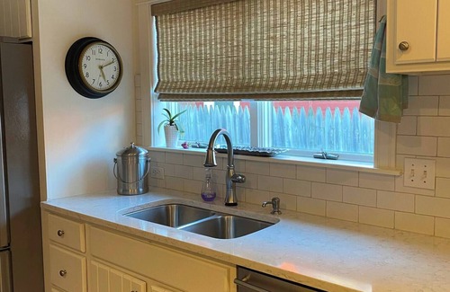 Traverse City Cottage | Charming 3-bedroom cottage in lovely Traverse City with WiFi, AC