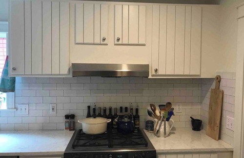 Traverse City Cottage | Charming 3-bedroom cottage in lovely Traverse City with WiFi, AC