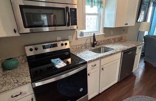 Beach Haven Crest Apartment | Charming 3 bedroom apartment in LBI w. Central AC outdoor shower 2 mins to beach