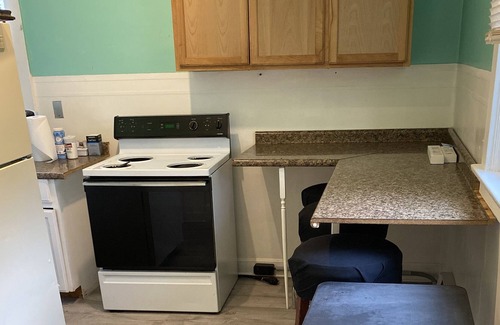 Northside Apartment | Charming 3 bedroom brick duplex. 2 floors 4 beds sleeps 6. Washer & dryer