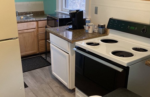 Northside Apartment | Charming 3 bedroom brick duplex. 2 floors 4 beds sleeps 6. Washer & dryer
