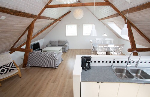 Varberg Municipality House | Charming 3-bedroom Barn Conversion on a Picturesque Farm Outside Varberg