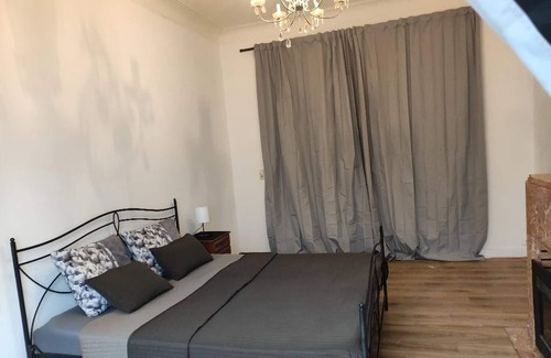 Ganshoren Apartment | Charming 3 bedroom apartments view of the Koekelberg Basilica