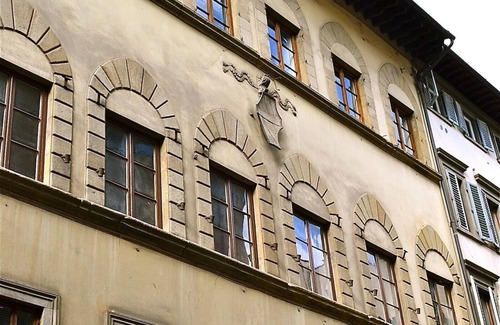 Oltrarno Apartment | Charming 3 bedroom Brand New Apartment in a Historic Building.