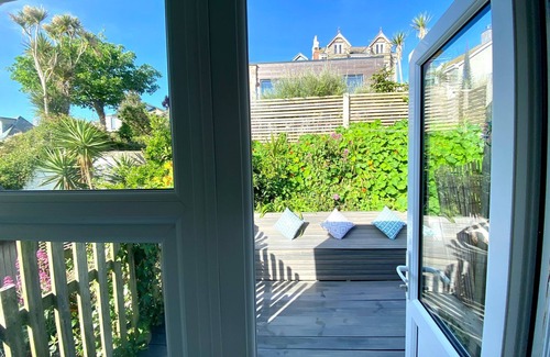 St Ives House | Charming 3 Bedroom Cottage mins from town, harbour & Beaches.