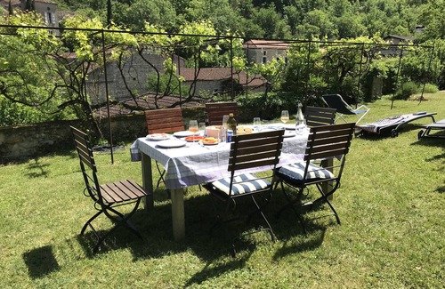 Albas House | Charming 3 bedroom gite in a beautiful village on the River Lot