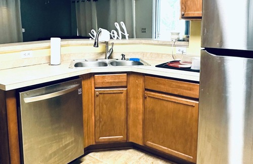 Greensboro House | Charming 3-bedroom house with Smart TVs and WiFi in serene Greensboro