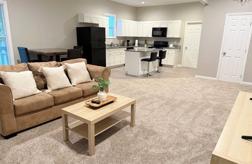 Paw Creek House | Charming 3-bedroom house in Clt