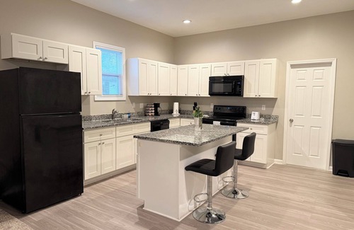 Paw Creek House | Charming 3-bedroom house in Clt