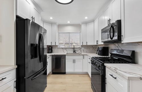 Kernville House | Charming 3-bedroom house in delightful Kernville with AC