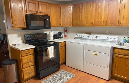 Kettering House | Charming 3-bedroom house in a quiet, peaceful and safe neighborhood in Kettering