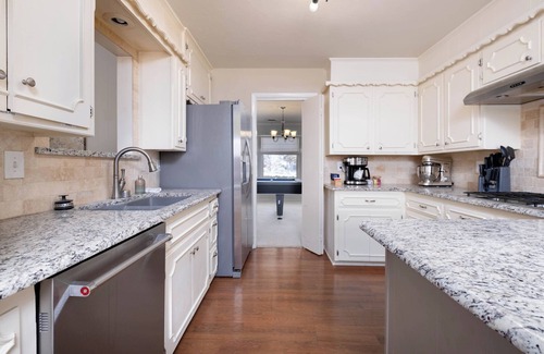 Amarillo House | Charming 3-bedroom house with Pool Table and Shuffleboard in awesome Amarillo