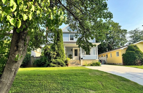 North Bethesda House | Charming 3-bedroom house with AC, WiFi in peaceful Bethesda
