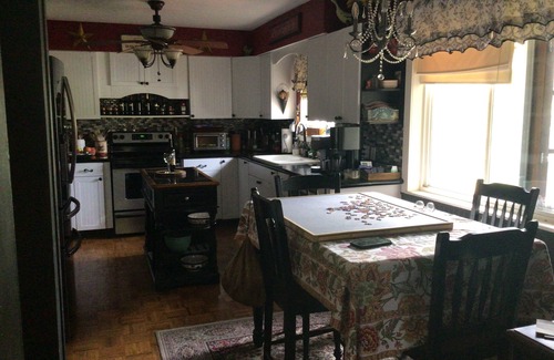 Mountain Club House | Charming 3-bedroom house with WiFi, AC in peaceful Prescott