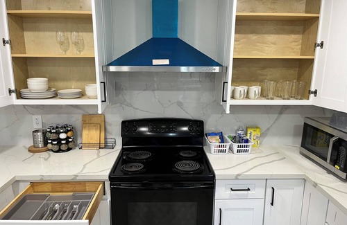 East San Jose House | Charming 3-bedroom house with AC and WiFi in terrific San Jose