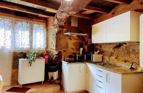 Montalegre House | Charming 3 Bedroom House in Tourém, Portugal