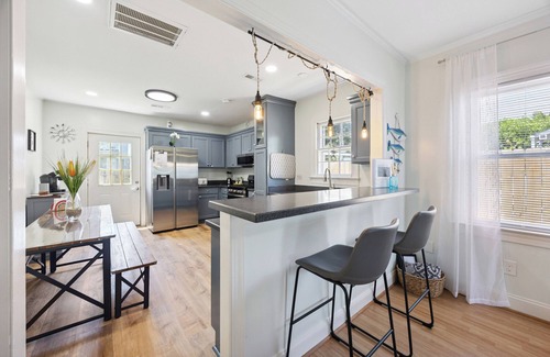 Fox Hill - Grandview House | Charming 3-bedroom house with AC, WiFi in fantastic Hampton