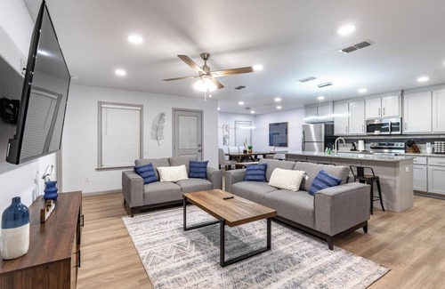 Lubbock House | Charming 3-bedroom house with AC and WiFi in Lubbock