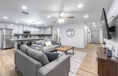 Lubbock House | Charming 3-bedroom house with AC and WiFi in Lubbock