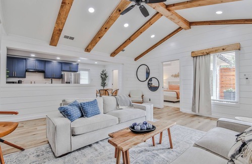 Lubbock House | Charming 3-bedroom house in Lubbock with incredible outdoor living AC and WiFi