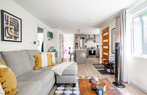 Roxhill House | Charming 3-bedroom House in Wonderful West Seattle