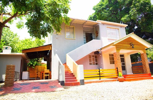 Moshi House | Charming 3-bedroom house with AC and WiFi in lovely Moshi
