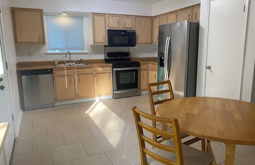 Buckingham Estates House | Charming 3-bedroom house in south Austin!