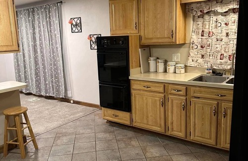 Trotwood House | Charming 3-bedroom house with AC and WiFi in delightful Dayton