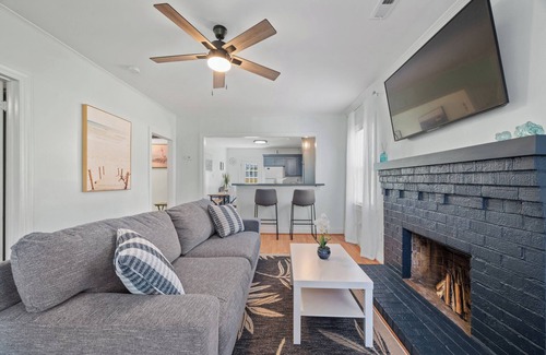 Fox Hill - Grandview House | Charming 3-bedroom house with AC, WiFi in fantastic Hampton