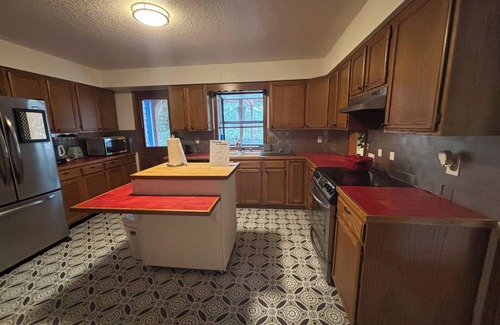 Mendenhaven House | Charming 3-bedroom house close to the Mendenhall Glacier