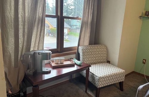 Mendenhaven House | Charming 3-bedroom house close to the Mendenhall Glacier