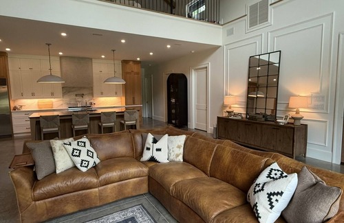 Appling House | Charming 3 bedroom Modern Barn in Appling. Available for FISHING TOURNAMENTS