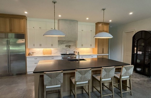Appling House | Charming 3 bedroom Modern Barn in Appling. Available for FISHING TOURNAMENTS