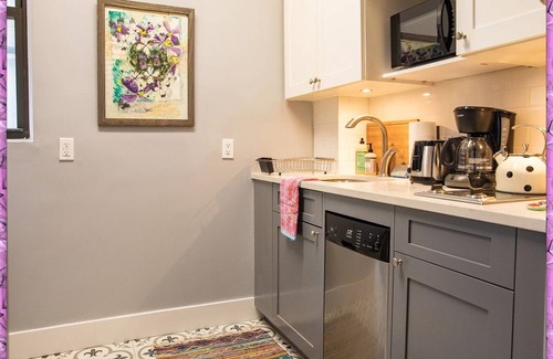 Central Park South Apartment | Charming 3-Bedroom Property Near Central Park!