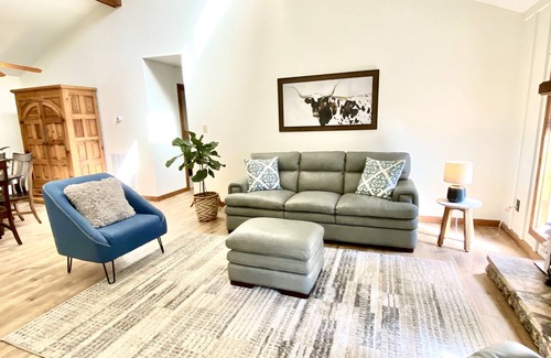 Northwest Raleigh House | Charming 3-bedroom ranch in the heart of Raleigh