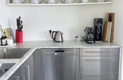Kalundborg Cottage | Charming 3-bedroom Seaside Cottage