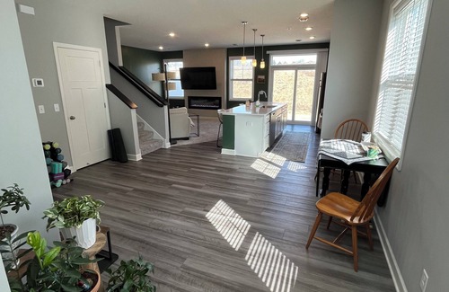 Navarre House | Charming 3-bedroom townhome in quiet neighborhood in Waconia
