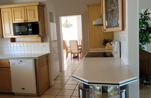 Indian River Estates House | Charming 3-bedroom house with AC, WiFi in brilliant Fort Pierce