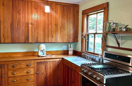 Northeast Harbor Cottage | Charming 3-bedroom cottage in serene Mount Desert near Acadia National Park