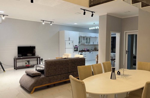 Khatai House | Charming 3-bedroom Villa in fantastic Baku with AC, WiFi