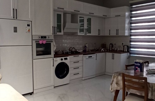 Khatai House | Charming 3-bedroom Villa in fantastic Baku with AC, WiFi