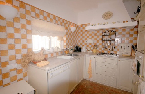 Meia Praia House | Charming 3 Bedroom Villa w/Private Pool in quiet area,200 meters to beach,A/C