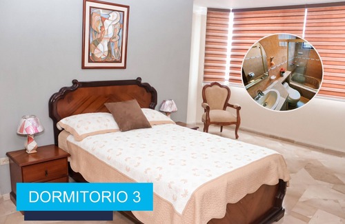 Manta Apartment | Charming 3-bedroom with own bathroom apartment with WiFi, AC in enchanting Manta