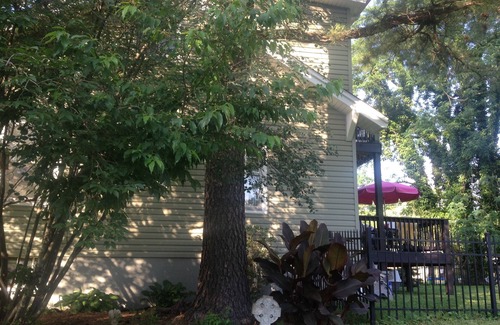 Deer Park House | Charming 3-BR/2-BR home in Derby City! Close to everything Louisville offers!